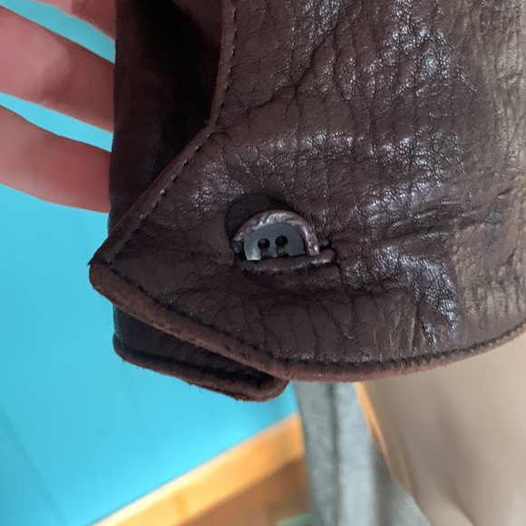 Vintage Brown Leather Jacket - Picture 4 of 16